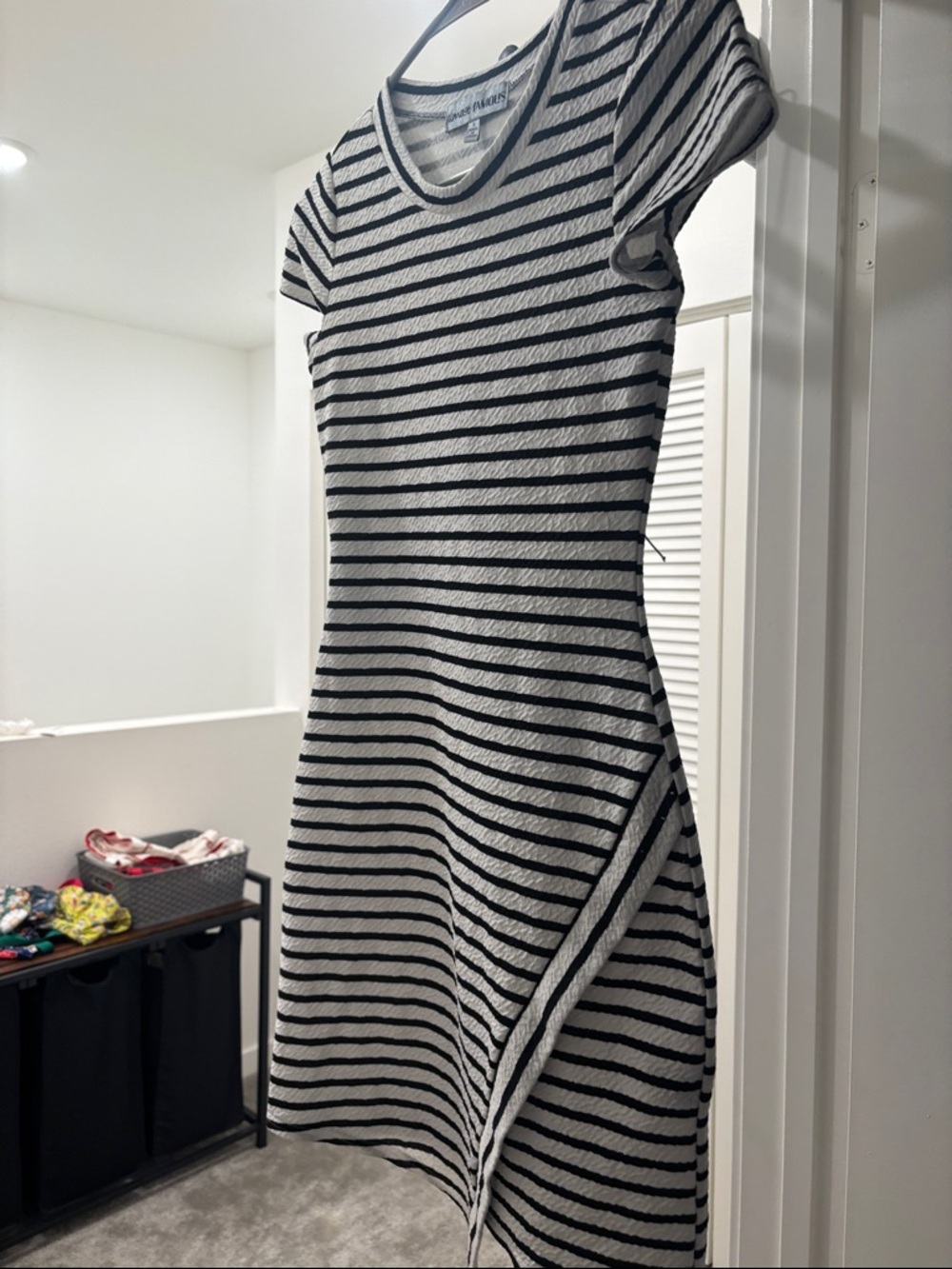 Classic Striped Short-Sleeve Midi Dress - Black & White